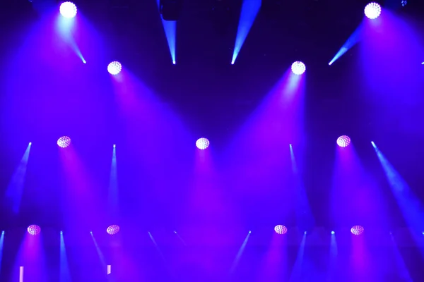 Hintergrund Der Bei Live Konzert Leuchtenden Bühnenbeleuchtung Stockbild