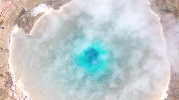 Luchtfoto Van Het Blauw Kokend Water Van Great Geyser Geysir — Stockvideo
