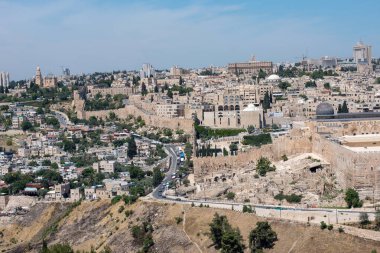 JERUSALEM, ISRAEL - 18 Mayıs: Tarihi şehir Kudüs, şehrin Yahudi ve Filistinli nüfusu arasında günlük çatışmalara konu olmaktadır.