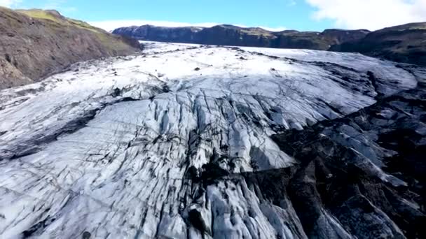 Drohnenaufnahme Des Schmelzenden Solheimajokull Gletschers Und Der Eisberge Island Aufgrund — Stockvideo