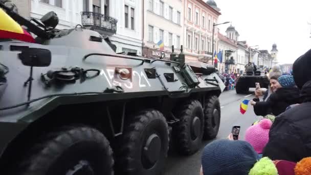 Cluj Napoca Rumunsko Prosince 2023 Vojenské Bojové Tanky Pochodující Vojenské — Stock video