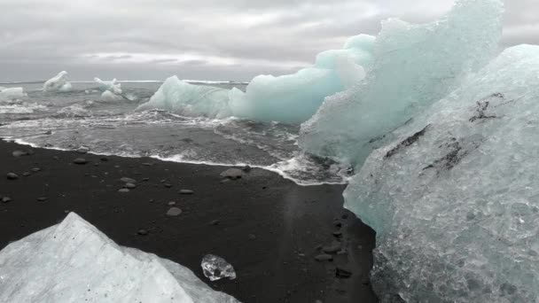 다이아몬드 Jokulsarlon 아이슬란드에 녹는의 — 비디오