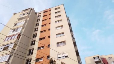Banliyö mahallesi komünizmle inşa edildi. Sovyet beton blokları. Romanya ve Doğu Avrupa
