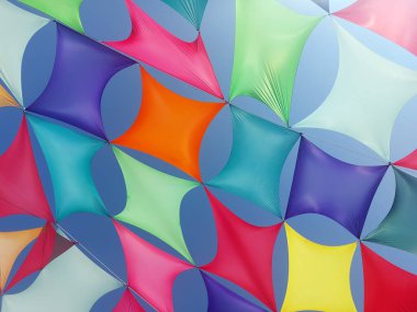 Mavi gökyüzüne karşı gurur bayrağı. LGBTQ gurur ve LGBTQ sosyal hareketlerinin gökkuşağı sembolü