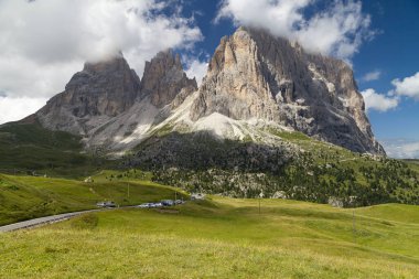 Passo Sella 'dan Sassolungo, Dolomitler, İtalya.
