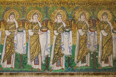 Ravenna, Emilia-Romagna, İtalya 'daki Sant Apollinare Nuovo' da Bakireler Geçit Töreni.