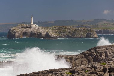 Magdalena Yarımadası 'ndan Mouro Adası, Santander, Cantabria, İspanya.