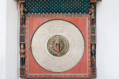 St. Mary Kilisesi, Gdansk, Polonya 'daki Astronomik Saatin alt seviyesi.