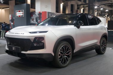 Barcelona, İspanya - 18 Mayıs 2025: Sportequipe 6 GT İspanya 'nın Barselona şehrinde sergilenmektedir.