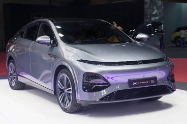 Barselona, İspanya - 19 Mayıs 2025: Barcelona, İspanya 'da Automobile Barcelona 2025' de Xpeng G6 sergilenmektedir.