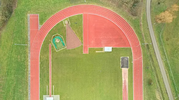 Atletizm stadyumu, Hollanda 'da kuş görüşlü, spor ve spor altyapısına sahip.