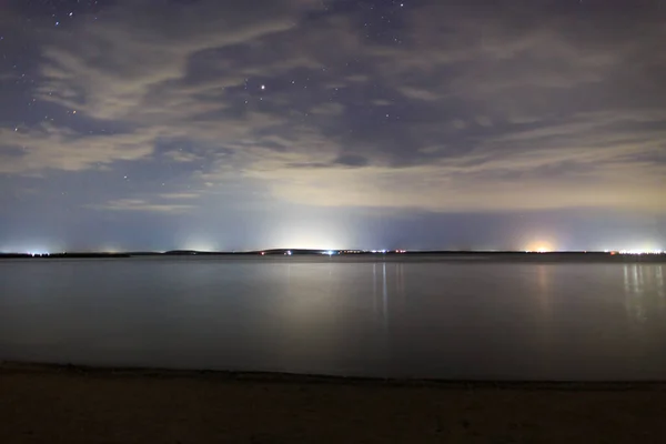 Ciel Étoilé Sur Lac Paysage Nocturne Ciel Avec Nuages Kirghizistan — Photo