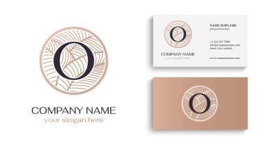Güzel yuvarlak yaprak çerçeveli O logosu. O harfi logo şablonu elementleri. Kişisel monogram. Vektör zarif logo. Lüks logo tasarım mektubu.
