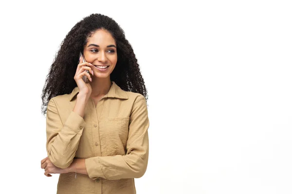 Satisfied Carefree African American Woman Curly Hair Talks Smartphone Has — Fotografie, imagine de stoc