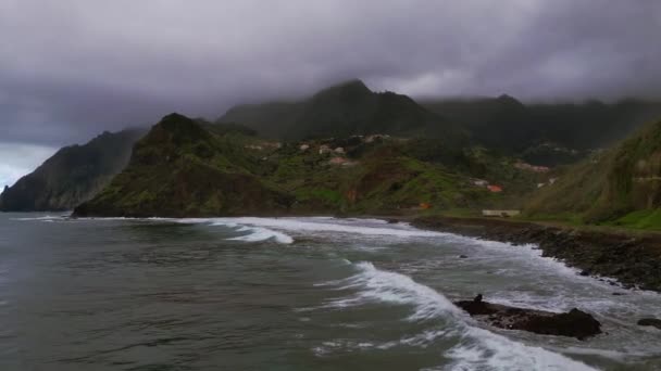 Este Vídeo Drone Captado Madeira Portugal Mostra Beleza Deslumbrante Desta — Vídeo de Stock