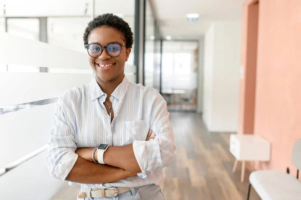 Portrait Stylish African American Businesswoman Standing Modern Office Posing Glass — Stock Photo, Image