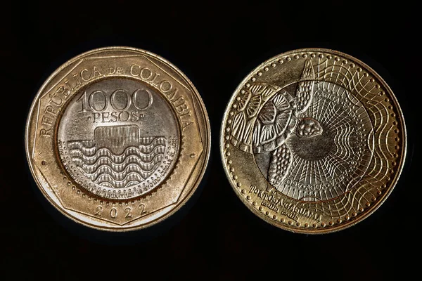 Moneda 1000 Pesos Colombianos —  Fotos de Stock