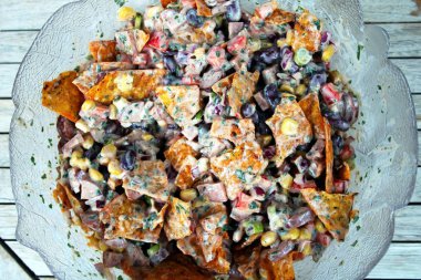 Tex Meksika parti salatası