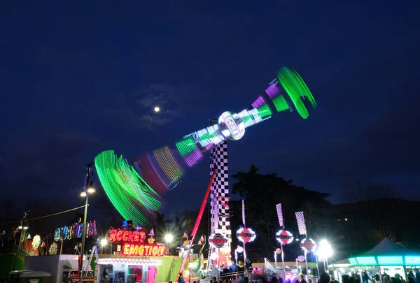 Peoples Having Fun Amusement Park Ride Luna Meneghino Park Milan — Stock Photo, Image