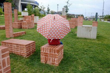 Rossella Biscottis, 2024 yılında Milano 'nun CityLife bölgesinde yer alan modern sanat eserleri sergisi.. 