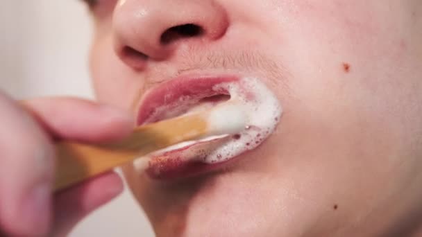 Higiene Oral Menino Usa Escova Dentes Pasta Dentes Para Atendimento — Vídeo de Stock