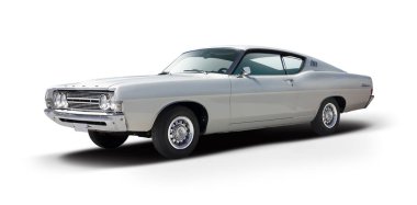 Ford Fairlane 500 eski klasik araba beyaz arka planda izole edildi