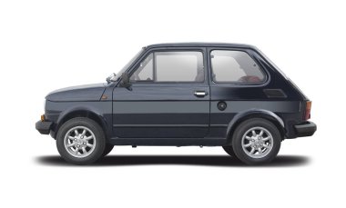 Fiat 127 klasik araba, kenar görünümü beyaz arkaplan üzerinde izole