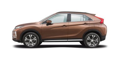 Mitsubishi Eclipse Cross yan görünümü beyaz arkaplanda izole