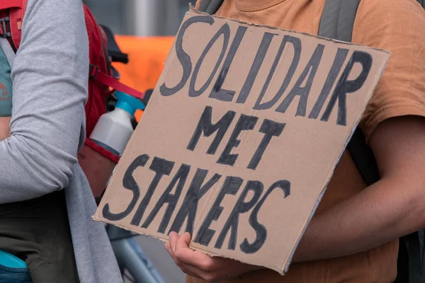 Billboard Solidarność Strajkującymi Lotnisku Schiphol Holandia 2022 — Zdjęcie stockowe