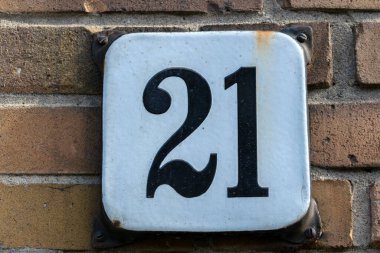 Amsterdam 'daki 21 numaralı evi kapatın Hollanda 2-4-2022