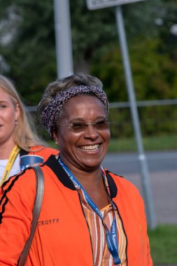 Nelli Cooman 'ı Amsterdam' daki Johan Cruijff Vakfı 'nın açılış gününde kapatın Hollanda 21-9-2022