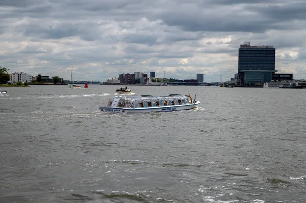 Canal Cruiseboat Fiume Amsterdam Paesi Bassi 2022 — Foto Stock