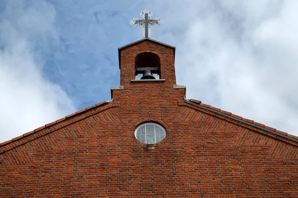 Wieża Zegarowa Krzyż Koptyjskiej Cerkwi Najświętszej Marii Panny Amsterdamie Holandia — Zdjęcie stockowe
