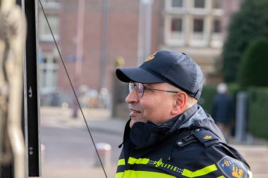 Hollanda 5-2-2022 'de Amsterdam' da Bir Polisin Kapanışı
