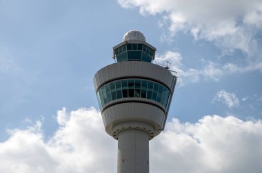 Schiphol Havaalanındaki Kontrol Kulesi Hollanda 14-5-2022