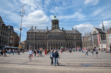 Amsterdam 'daki Baraj Meydanı Hollanda 28-7-2022