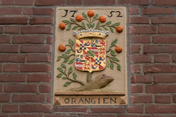 Pomarańcza Kamienia Elewacyjnego Amsterdamie Holandia 2022 — Zdjęcie stockowe