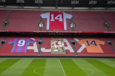 Johan Cruijff Memorial Tişörtleri Amsterdam 'daki Ajax Arena' da 21-9-2022