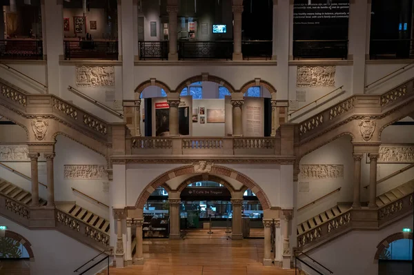 Escadaria Com Vista Frontal Museu Tropenmuseum Amsterdã Holanda 2022 — Fotografia de Stock