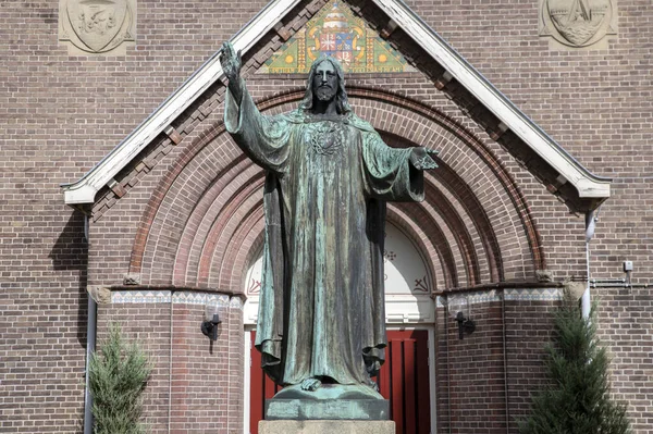 Statue Jésus Christ Devant Une Église Appelée Ark Parochie Petrusbanden — Photo