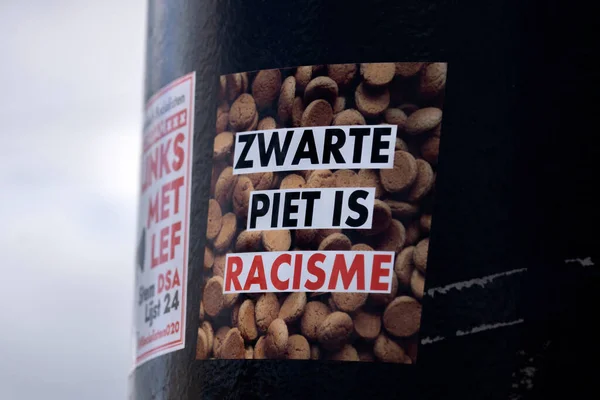 Etiket Zwarte Piet Amsterdam Irkçılıktır Hollanda 2022 — Stok fotoğraf
