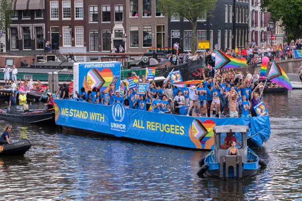Увкб Оон Параде Канала Гейпрайд Лодками Амстердаме Нидерланды 2022 — стоковое фото