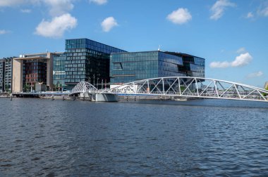 Amsterdam 'daki Bay JJ Van Der Veldebrug Köprüsü Hollanda 9-6-2022