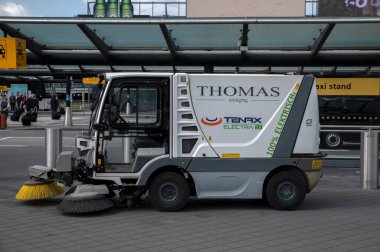 Thomas, Hollanda 14-5-2022 Schiphol Havaalanı 'nda Temizlik Görevlisi.