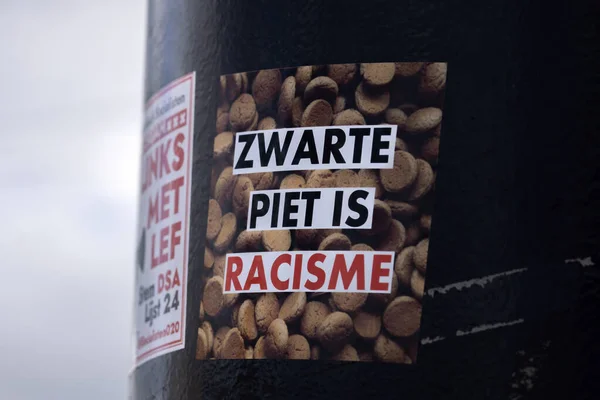 Sticker Zwarte Piet Racism Amsterdam 네덜란드 2022 — 스톡 사진