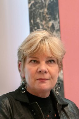 Amsterdam 'daki FNV şubat grevi için Raadszaal Stopera' da Kitty Jong 25-2-2023