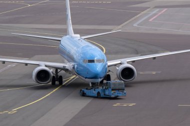 KLM GGH Fahrzuge Araba Taşıma KLM Uçak Schiphol Hollanda 25-5-2022