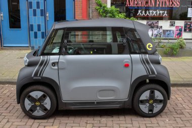 Amsterdam 'daki Opel Rocks-E Mini Car Hollanda 26-3-2024