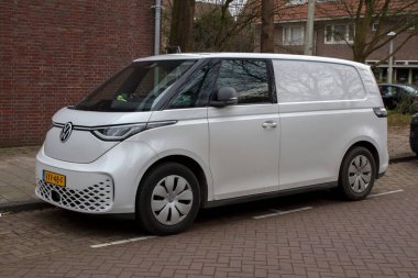 Beyaz Kimlikli Buzz Volkswagen Gar Amsterdam 'da 10-3-2024