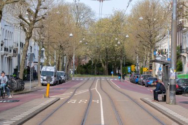 Amsterdam 'da Middenlaan Caddesi 27-4-2023